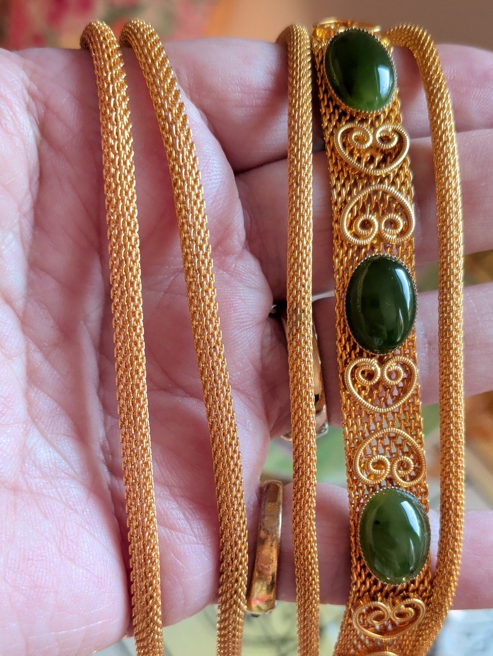 Vintage Gold Plated Mesh Bundle: Jade Bracelet And Chain Necklace